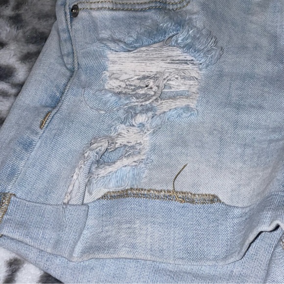 Old Navy Jean Shorts - Picture 3 of 8